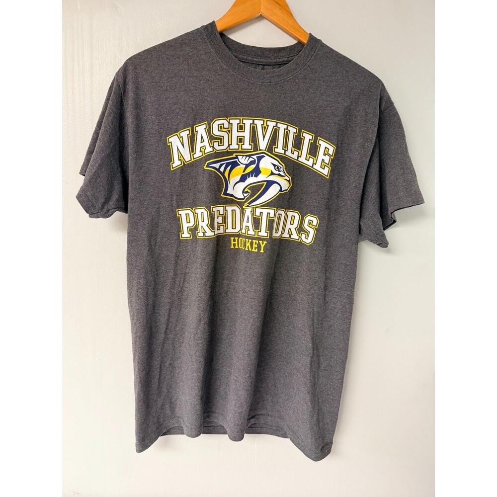 Nashville Predators NHL Hockey T Shirt Mens Medium Heather Gray Team Logo